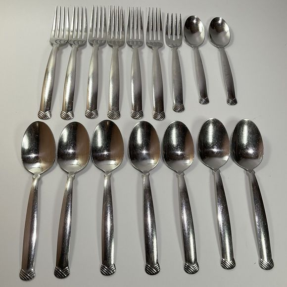 Oneida Dining Oneida Rattan Stainless Flatware Forks Spoons Usa 6 Pieces Poshmark